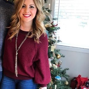 Super cute burgundy sweater!